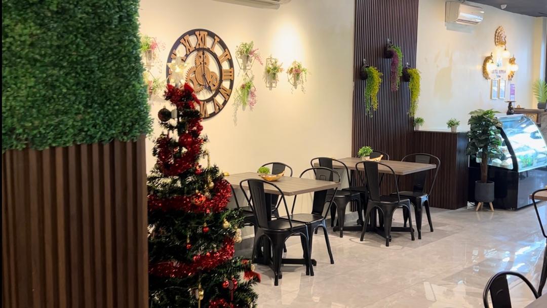 Cafe Interior Experience